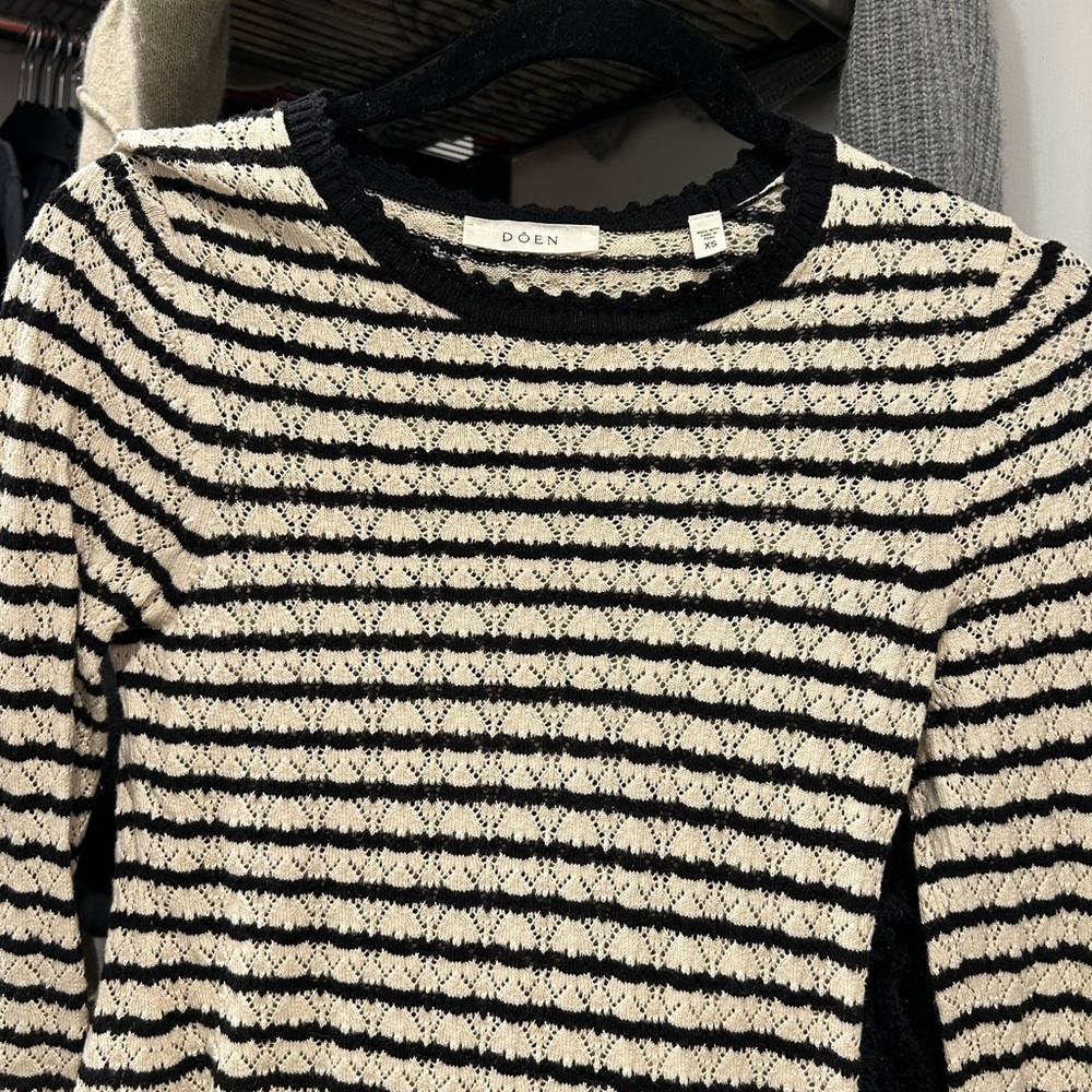 DOEN Black and White Striped Women's Sweater